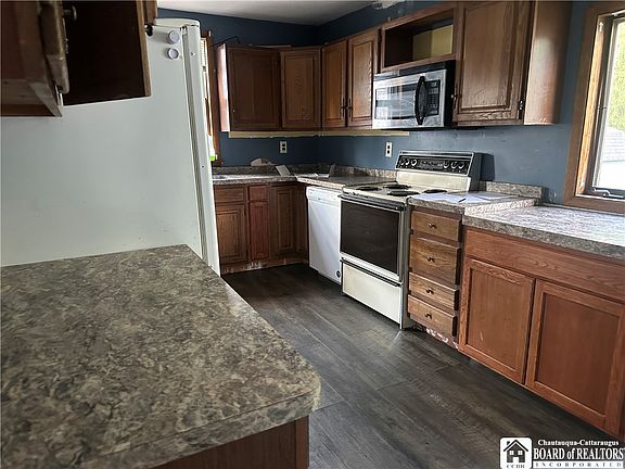 3rd image of 115-117 Spring St