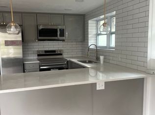 625 W 46th St, Savannah, GA 31405