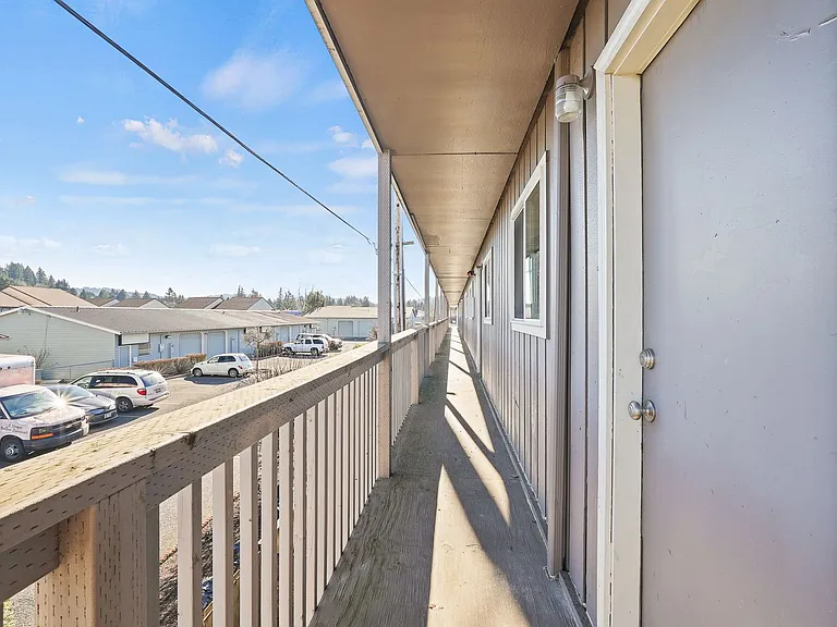 Eastside Village Apartments — Photo 81