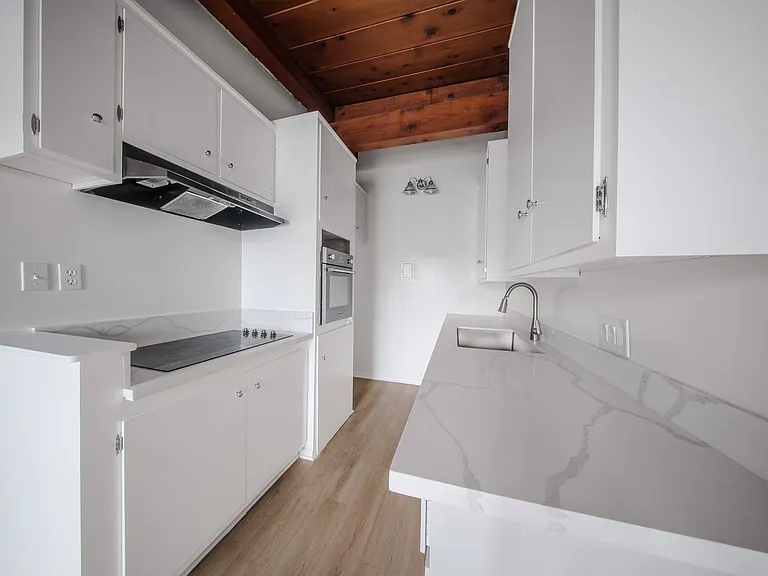 4122 Deeboyar Ave — Photo 8