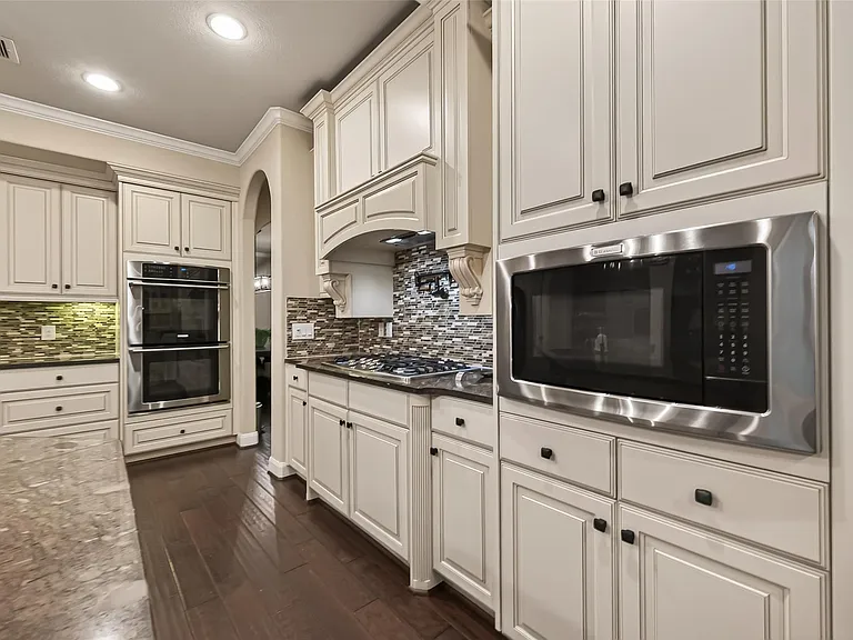 3835 Dortmund Dr — Photo 14