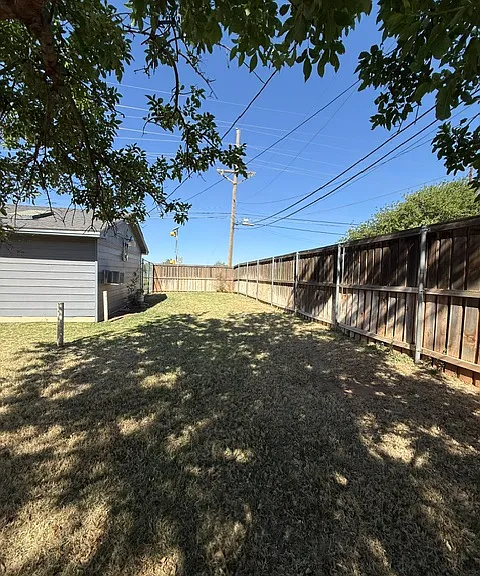 5440 48th St — Photo 22