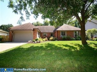 7521 N Hampton Rd, Lincoln, NE 68506