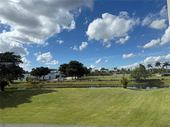 6890 Royal Palm Blvd APT 208H, Margate, FL 33063