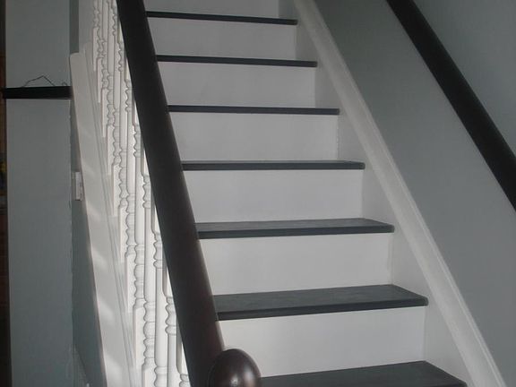 Entryway stairs