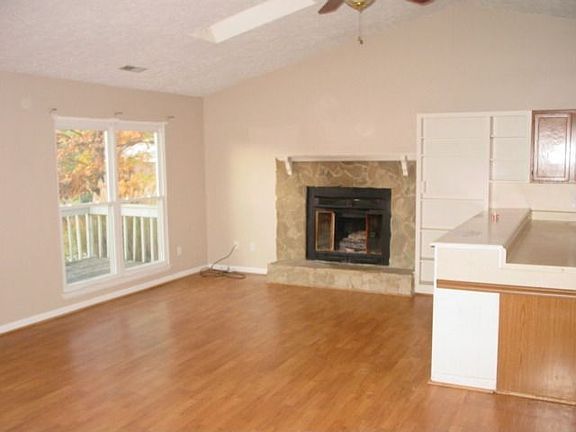 5th image of 5517 N Garden Ln
