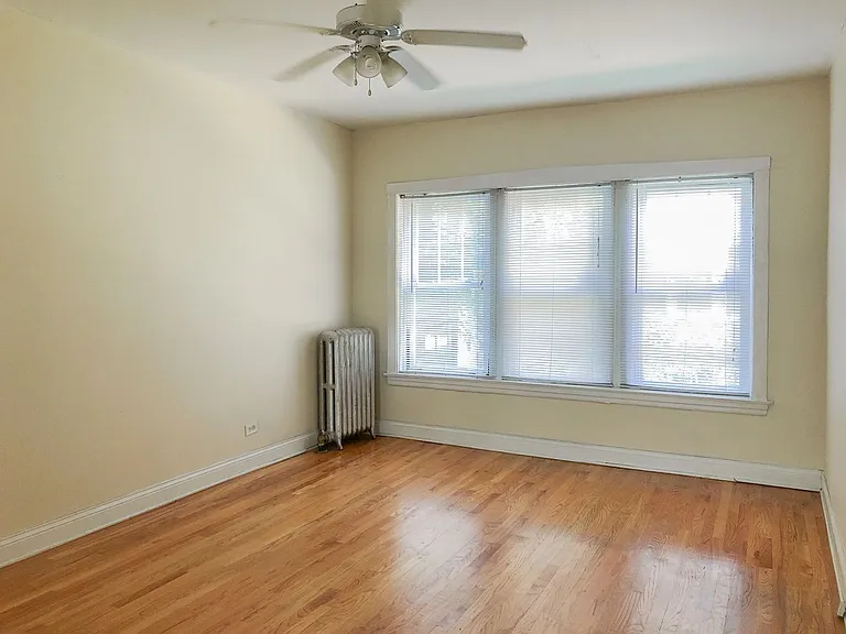 1825-39 W. Foster / 5131-37 N. Wolcott — Photo 9