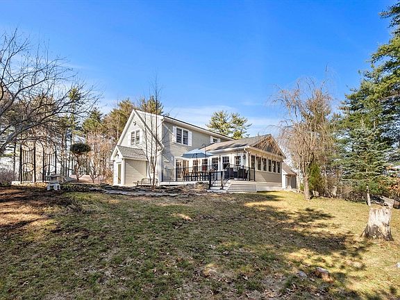 3rd image of 439 Wethersfield St