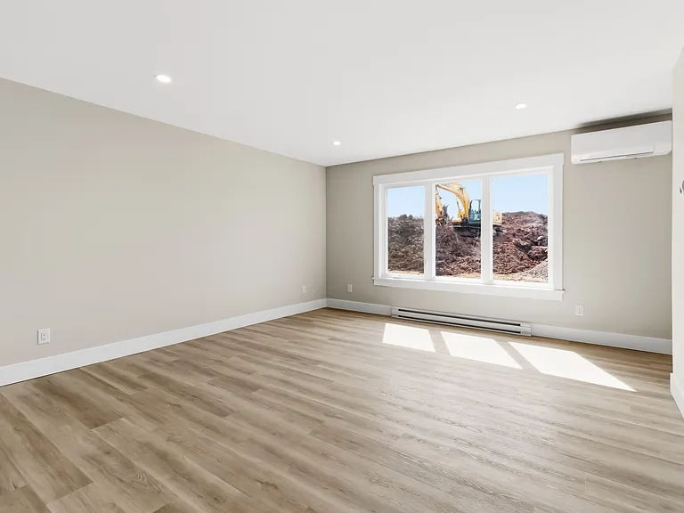 286 Maccoun St #284 — Photo 3