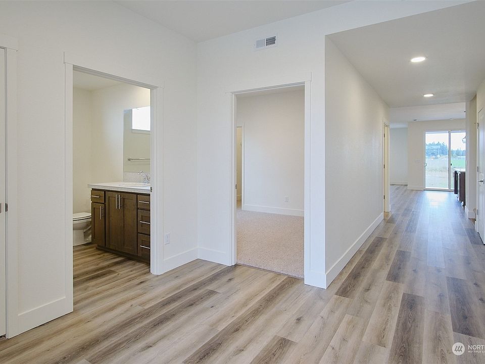 409 Pagget Avenue, Winlock, WA 98596 Zillow