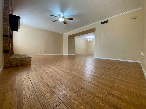 2nd image of 14 Dana St