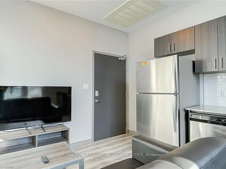 275 Larch St #F104 — Photo 12