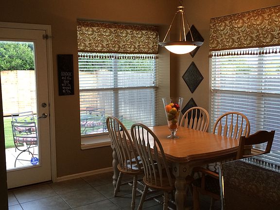 4th image of 15848 Coyote Hill Dr