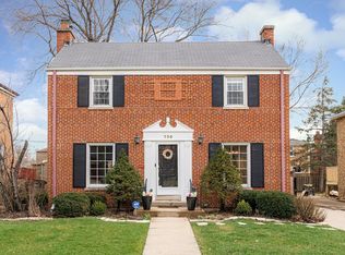 736 Arlington Rd, Riverside, IL 60546