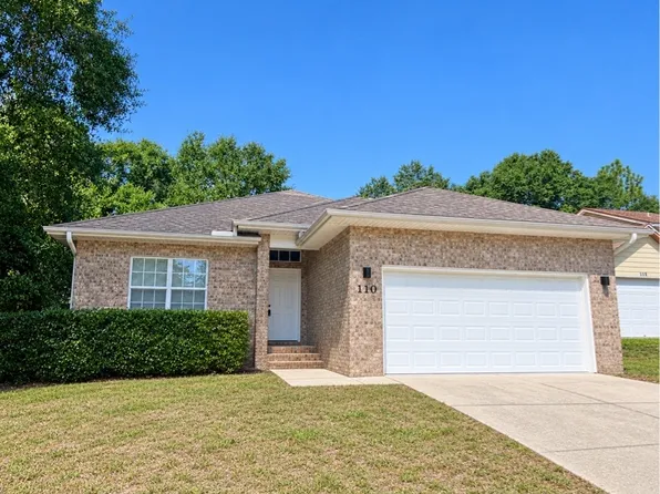 110 Brookmeade Dr, Crestview, FL 32539
