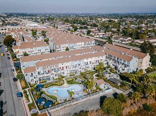 Huntington Breakers, Huntington Beach, CA 92646