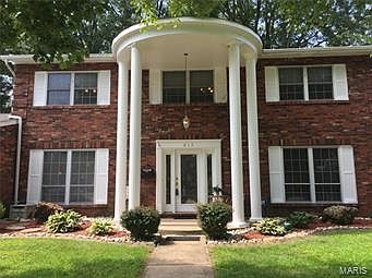 1st image of 815 Lakeshore Dr