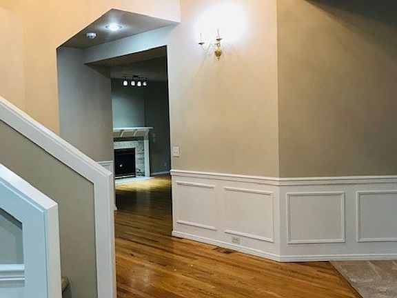 4th image of 23105 SE 27th Way
