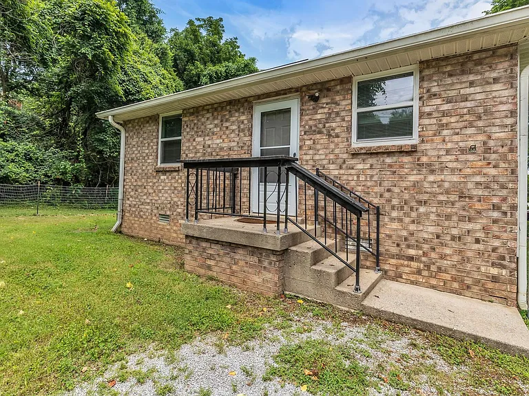 2601 Morganmeade Dr — Photo 23