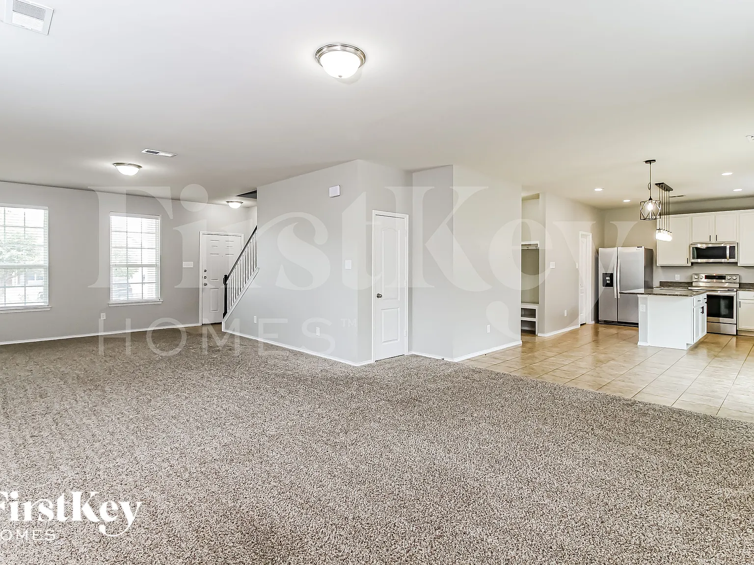 3 bed, 2.5 bath, 2354 sqft, $2,235 — Photo 4