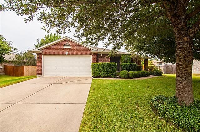 1st image of 1105 Leah Ln