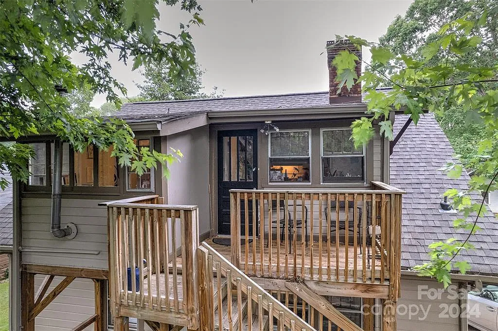 2 bed, 812 sqft, $1,850 — Photo 2