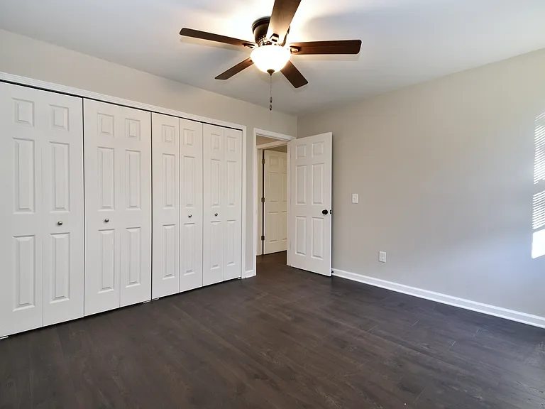 1637 W Nine Mile Rd #1 — Photo 11