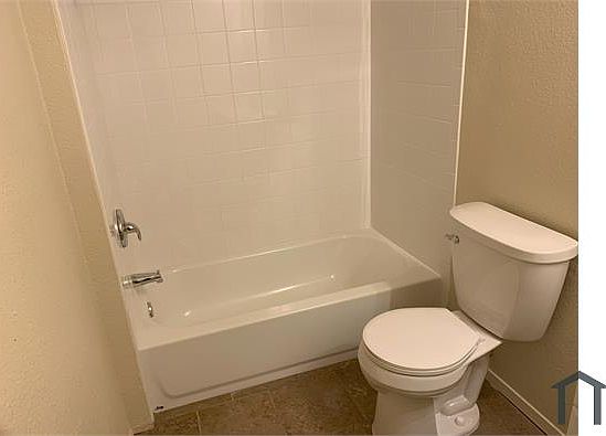 4th image of 2109 E Stassney Ln #B