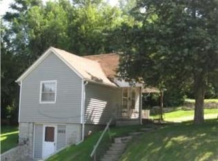 1501 N 29th St, Kansas City, KS 66102