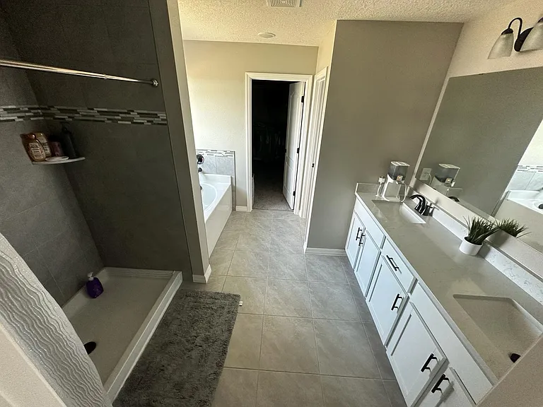 10638 SW Vasari Way — Photo 2