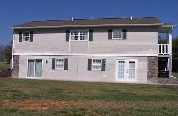 1st image of 1650 Skyway Dr