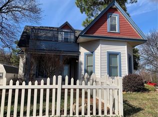 100 S Hill St, Poteau, OK 74953