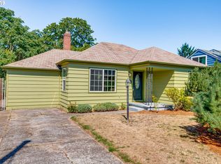 9309 SE Taylor St, Portland, OR