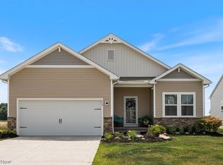 448 River Run Dr, Elyria, OH 44035