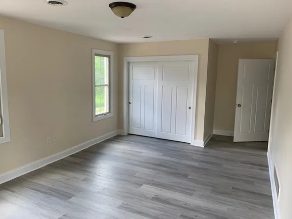 (undisclosed Address), Manchester, NY 14504