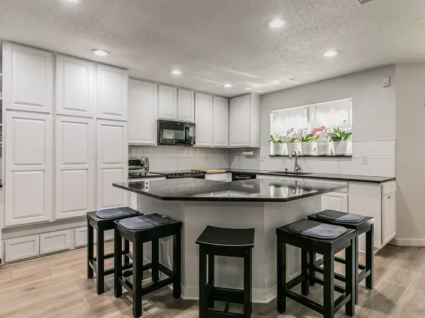 10416 Woodruff Ct, Fort Worth, TX 76244