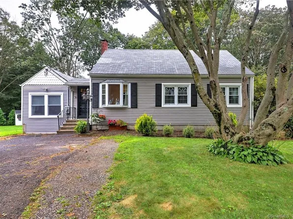 230 Pilgrim Place, Bridgeport, CT 06608