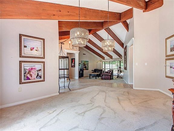 4th image of 1612 Teakwood Dr