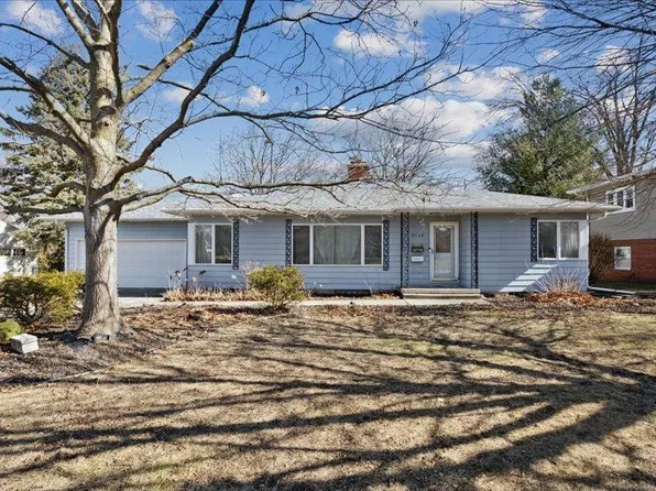 2149 Touchae St, Waterloo, IA 50702