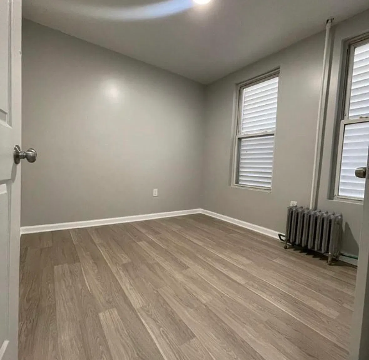 3 bed, 1000 sqft, $2,500 — Photo 3