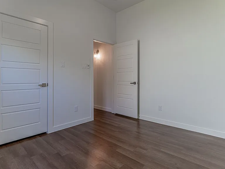 3320 Brazos River Dr — Photo 3