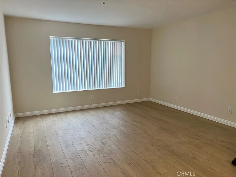 216 E Newmark Ave — Photo 4