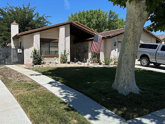 5th image of 44303 Ruthron Ave