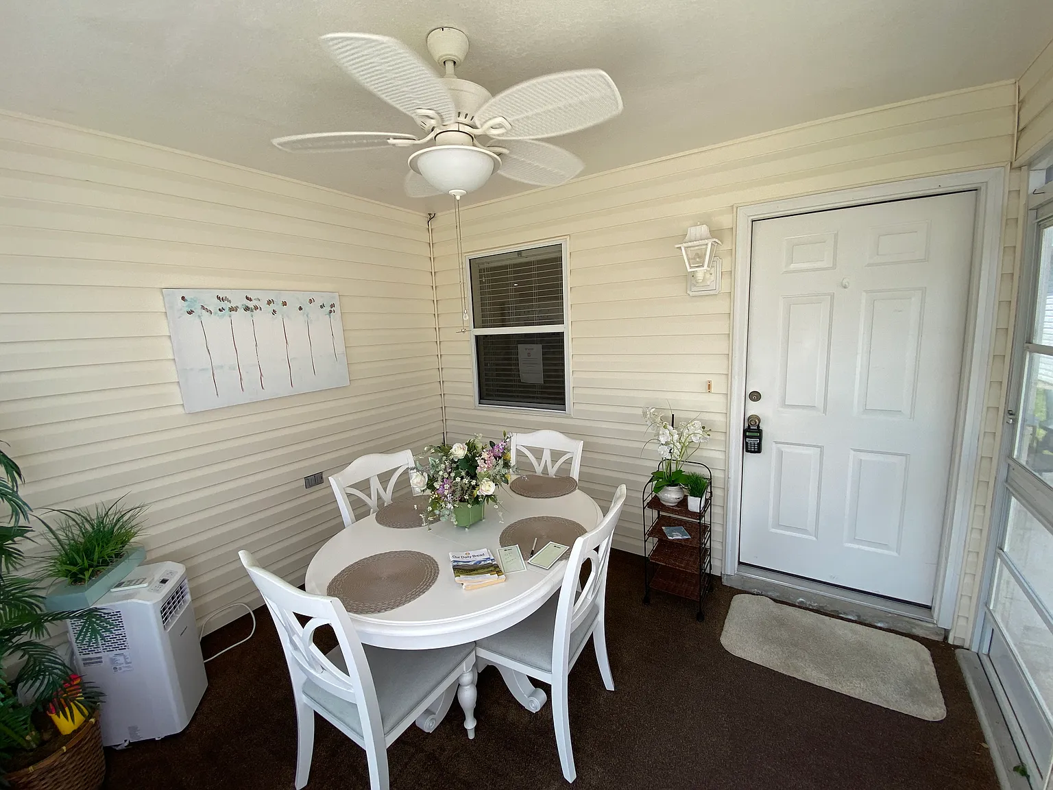 Nice 2 bd 2 bath Home in Alhambra Village — Photo 2