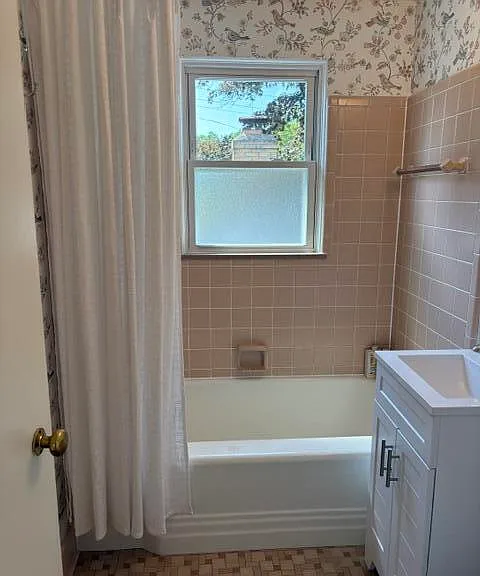 715 Linda Vista St — Photo 19