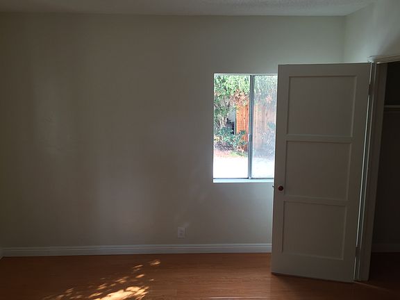 4th image of 5410 Temple City Blvd
