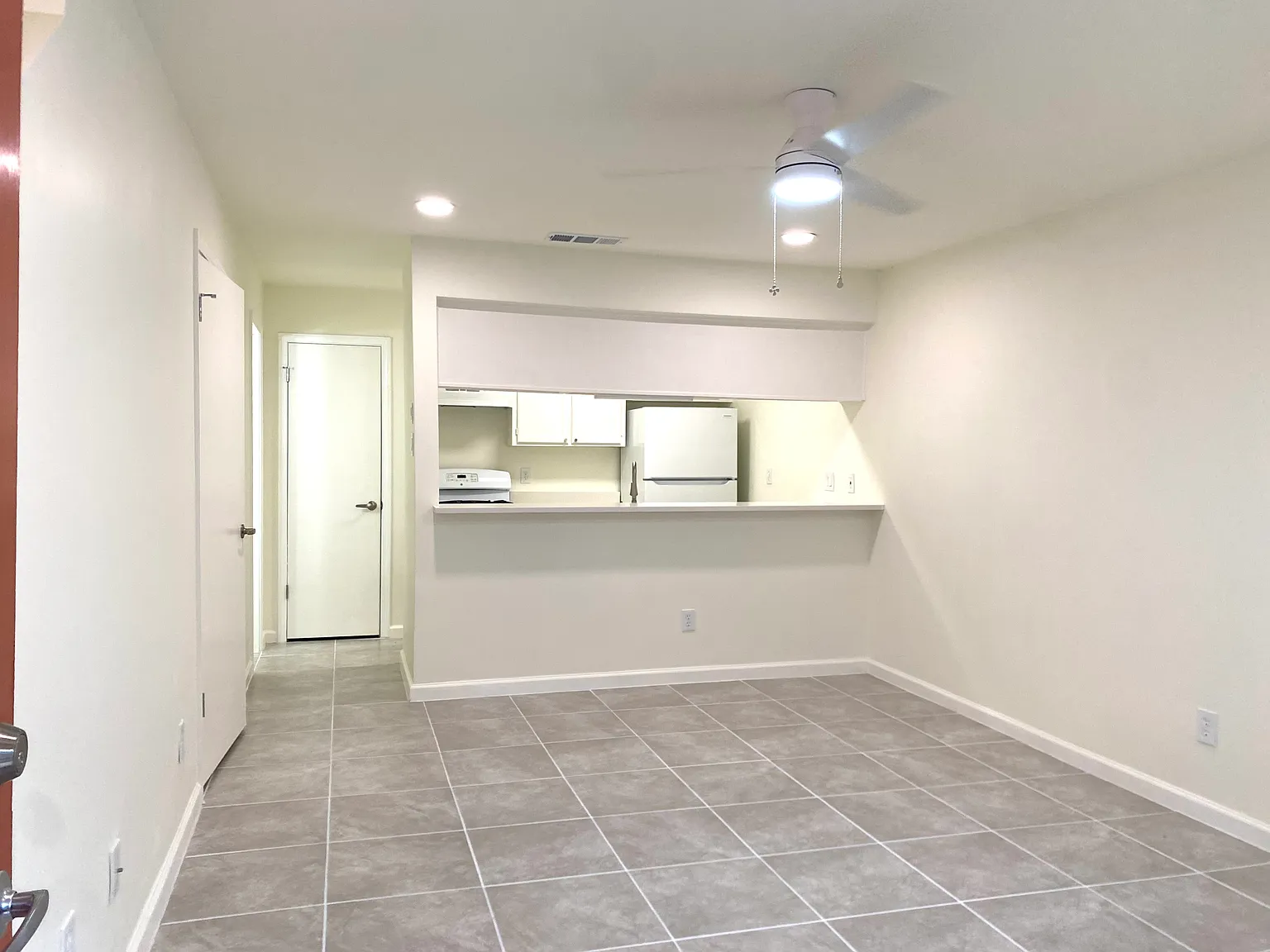 2 bed, 1.5 bath, 697 sqft, $1,500 — Photo 3