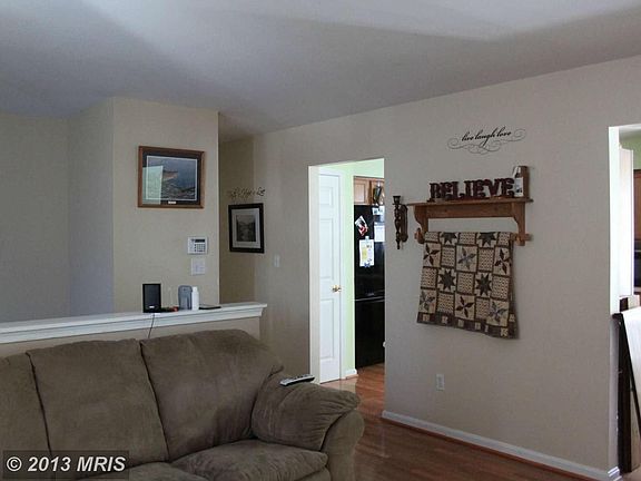 5th image of 22440 Sara Ct