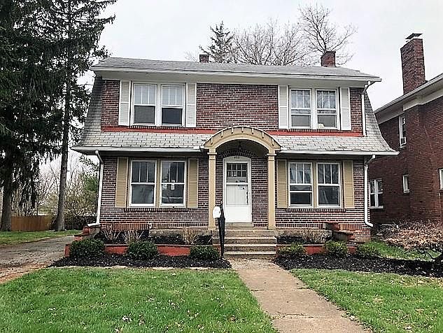 1st image of 423 Forest St
