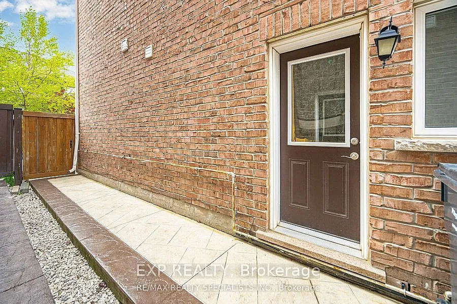 448 Dougall Ave — Photo 1